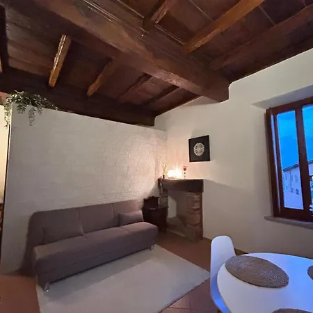 Historical Castello Rosso Apartamento *